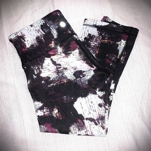 Lululemon leggings size 6